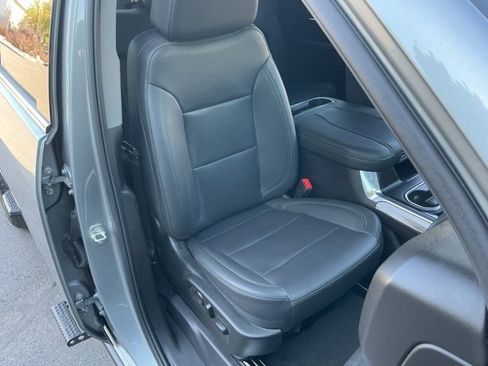 Used 2024 Chevrolet Silverado 2500 LTZ w/ LTZ Premium Package image 25