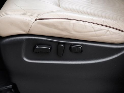 Used 2017 Nissan Armada Platinum w/ Captain Seat Package image 35