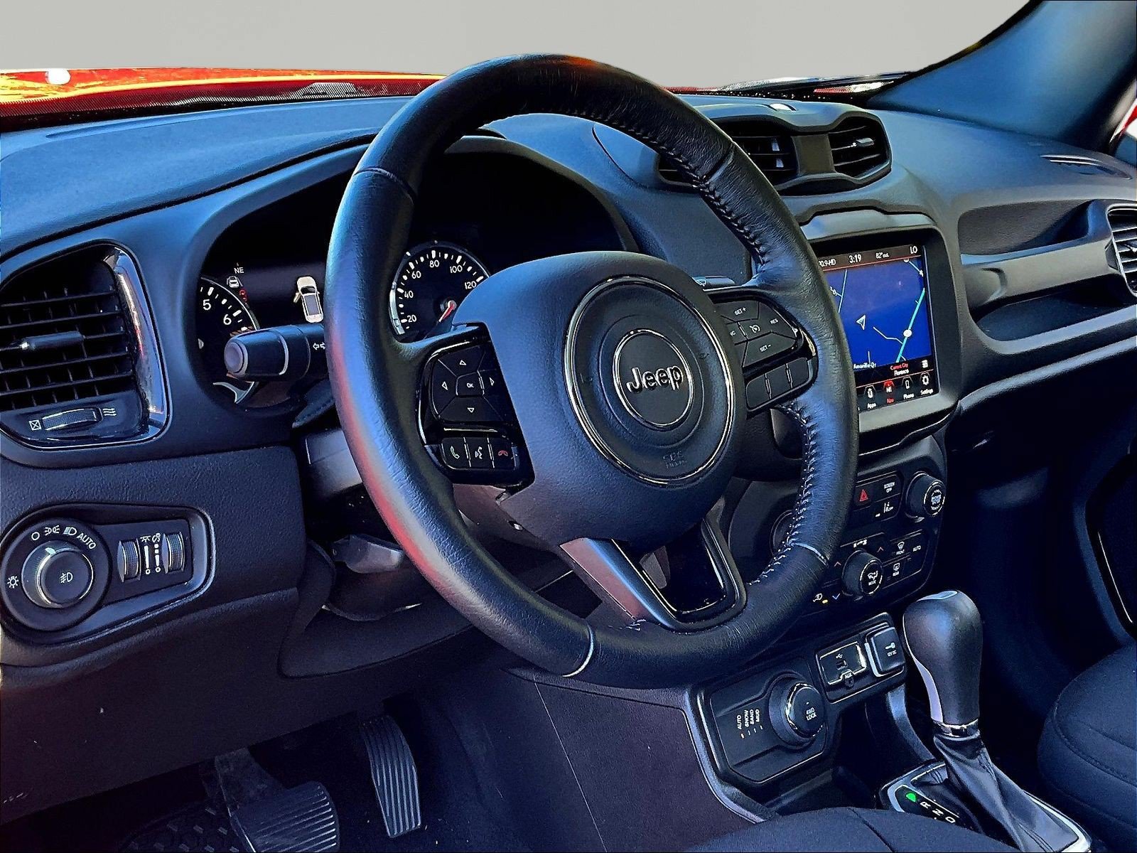 Used 2022 Jeep Renegade Altitude w/ Sun/Sound Group AWD/4WD image 17
