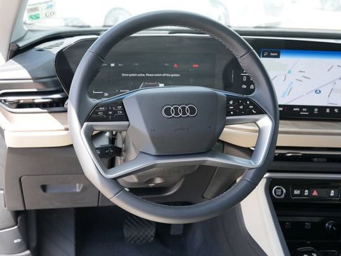 Used 2025 Audi Q5 Premium Plus w/ Premium Plus AWD/4WD image 26