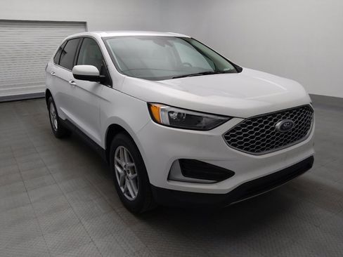 Used 2024 Ford Edge SEL image 13