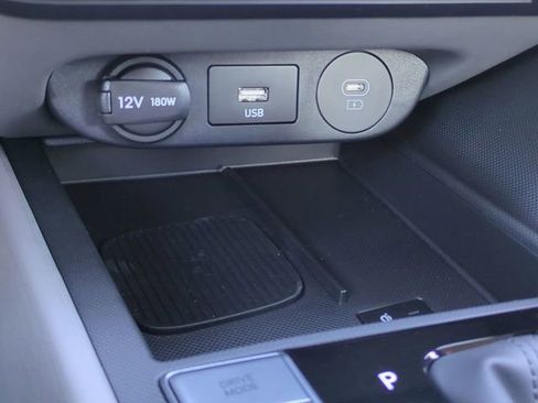 New 2025 Hyundai Elantra SEL image 21