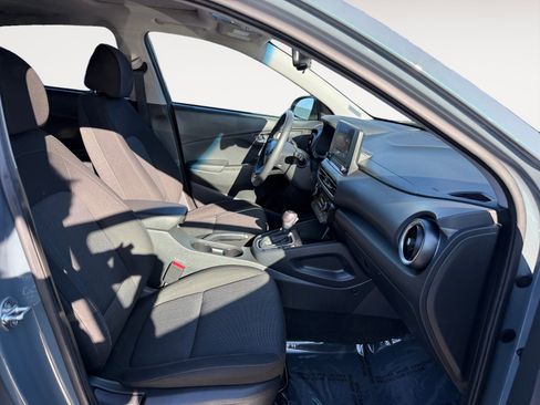 Used 2022 Hyundai Kona SEL w/ Convenience Package image 19