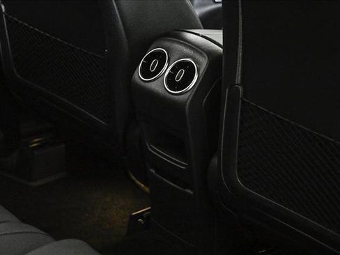 Certified 2021 Mercedes-Benz GLB 250 4MATIC image 19