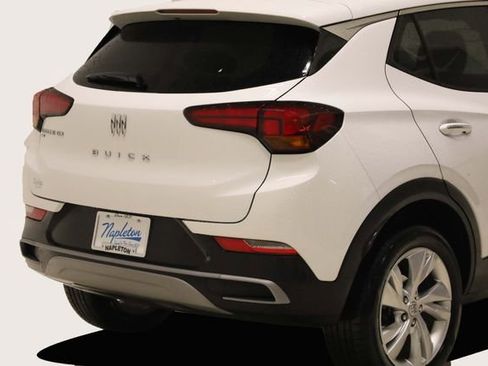 Used 2022 Volkswagen Atlas SE w/ Black Wheel Package image 7