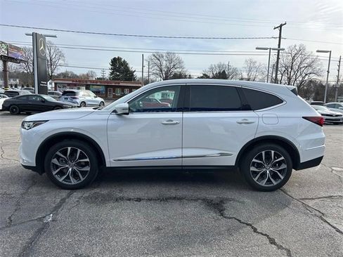 Used 2023 Acura MDX SH-AWD w/ Technology Package image 5
