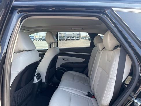 Used 2022 Hyundai Tucson Limited w/ Cargo Package image 6