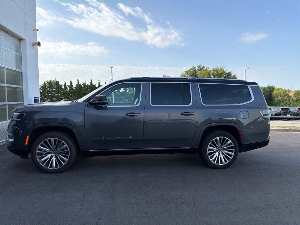 Used 2024 Jeep Grand Wagoneer L Series III AWD/4WD image 3