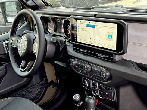 New 2026 Jeep Gladiator Sport image 31