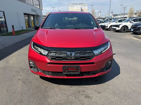 Used 2025 Honda Odyssey Sport-L image 3