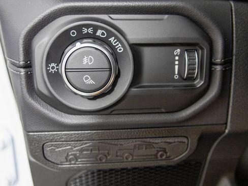New 2026 Jeep Gladiator Sport AWD/4WD image 30
