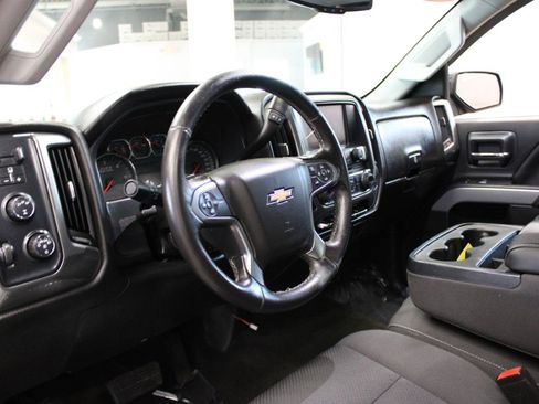 Used 2018 Chevrolet Silverado 2500 LT w/ LT Convenience Package AWD/4WD image 9