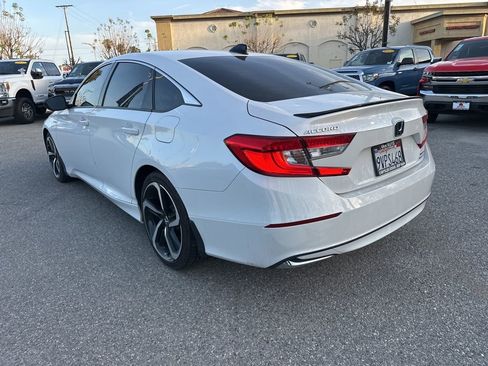 Used 2022 Honda Accord Sport image 4