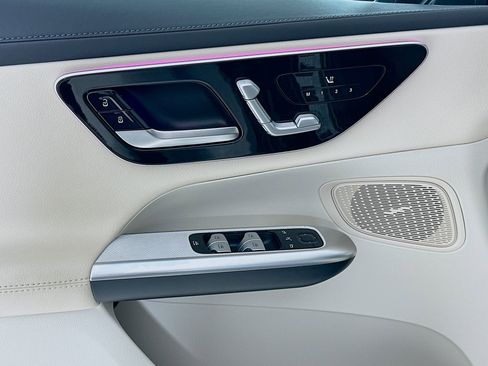 Certified 2024 Mercedes-Benz GLC 300 4MATIC image 18