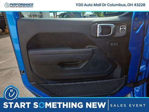 New 2025 Jeep Gladiator Willys image 17