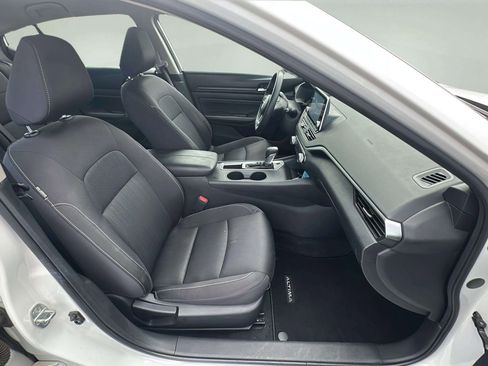 Used 2020 Nissan Altima 2.5 S FWD image 15