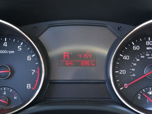 Used 2018 Kia Sedona L image 30