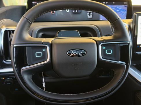 New 2025 Ford Expedition Platinum w/ Stealth Appearance Package image 54