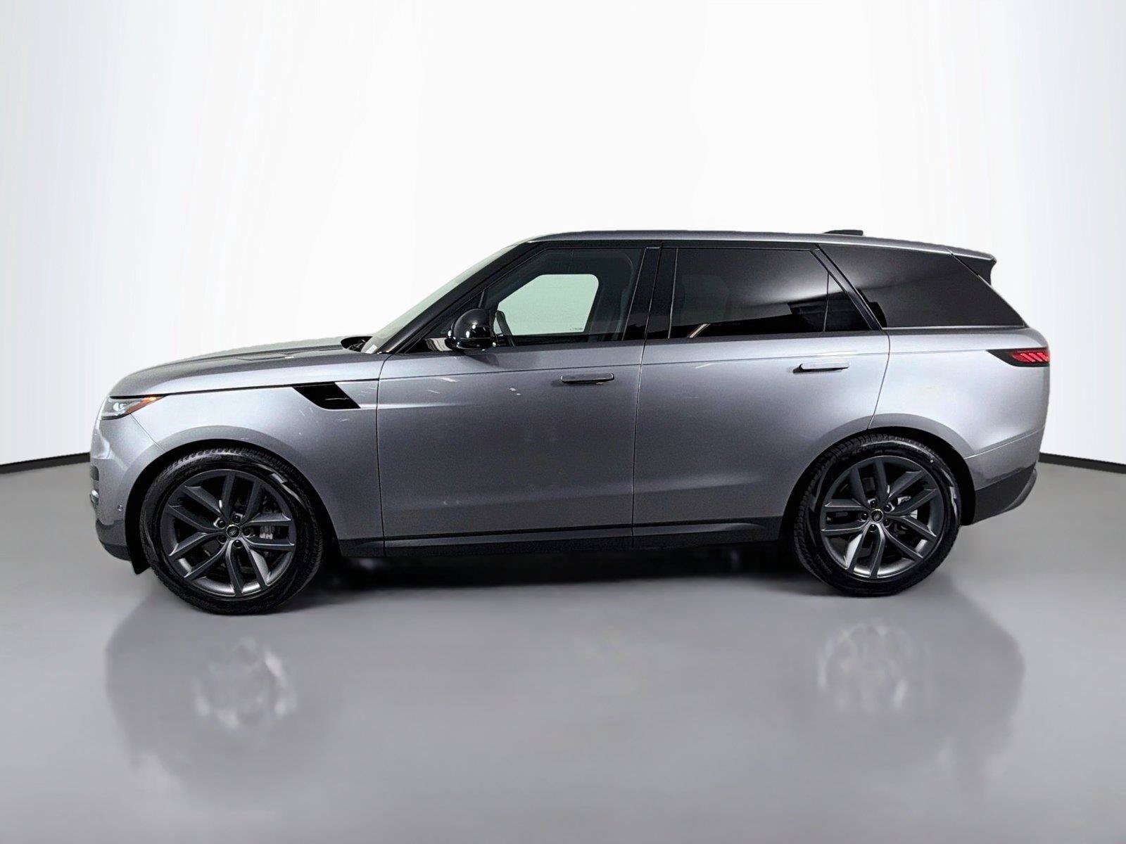 Certified 2025 Land Rover Range Rover Sport SE AWD/4WD image 8