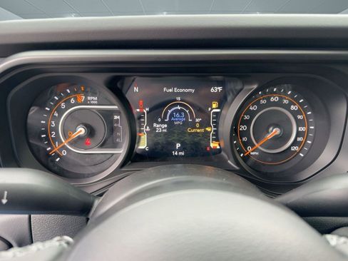 New 2025 Jeep Gladiator Sport image 18