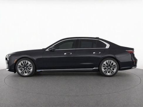 Used 2023 BMW i7 xDrive60 AWD/4WD image 6