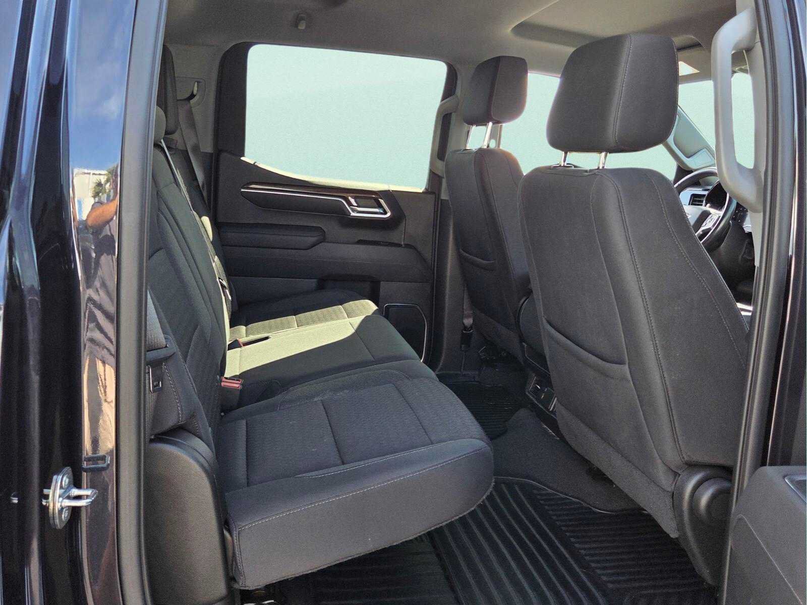 Used 2022 Chevrolet Silverado 1500 RST RWD image 18