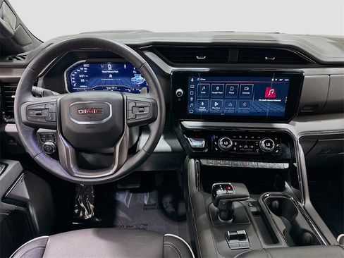 Used 2024 GMC Sierra 1500 AT4X image 24