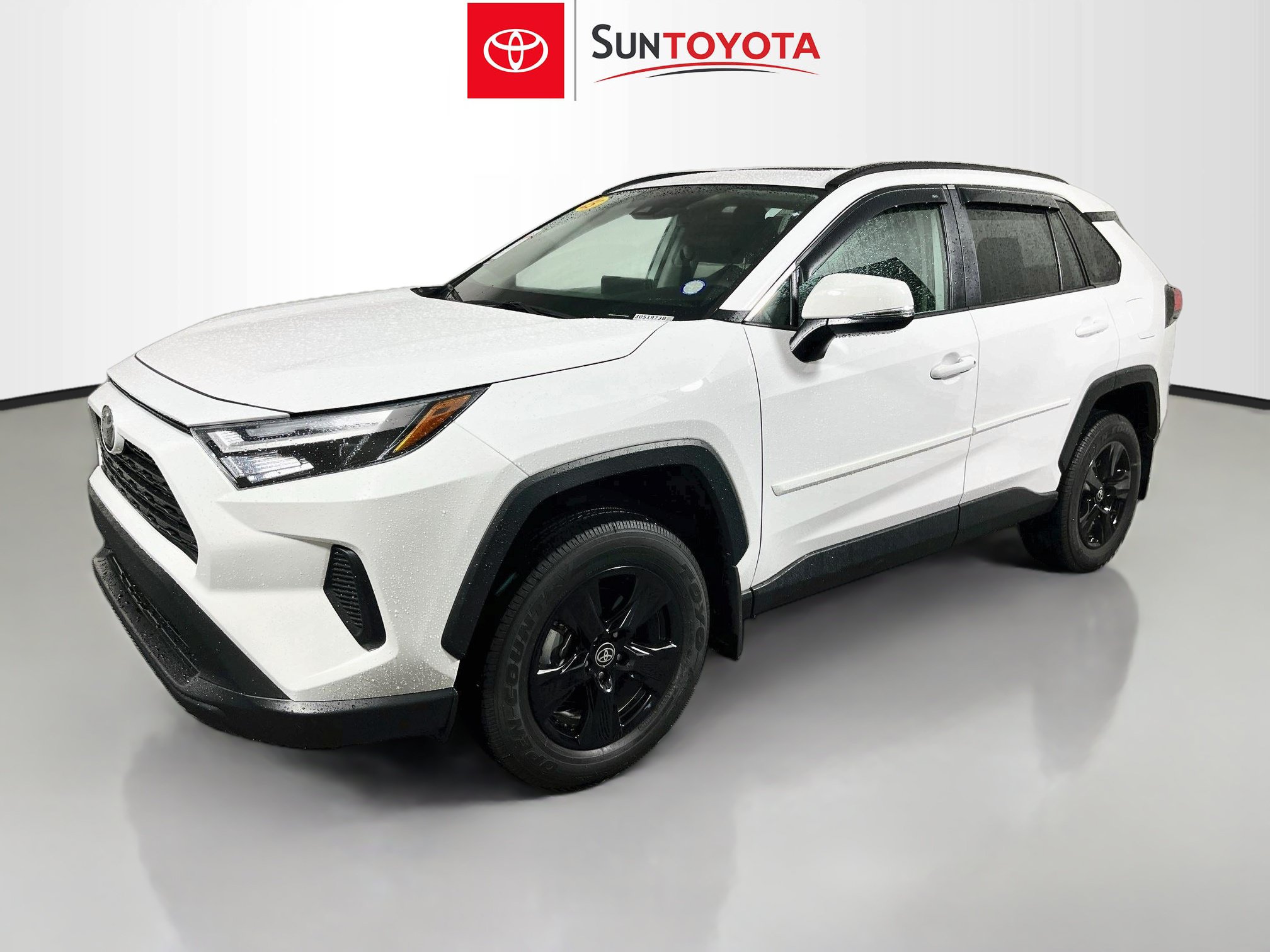 Used 2025 Toyota RAV4 XLE w/ Convenience Package FWD image 9