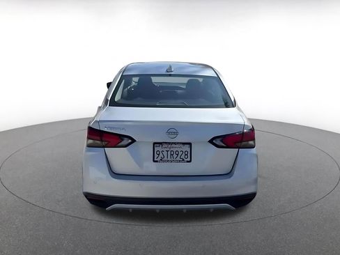 Used 2025 Nissan Versa SV FWD image 12