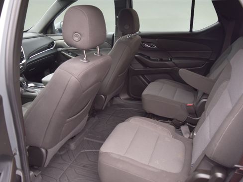 Used 2023 Chevrolet Traverse LT w/ LPO, Floor Liner Package AWD/4WD image 8