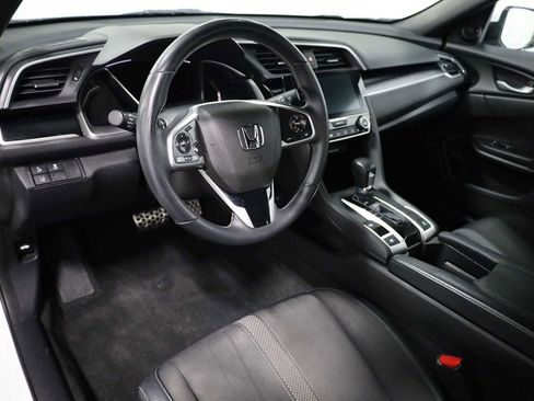 Used 2019 Honda Civic Sport image 4