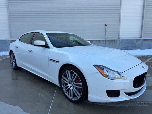 Used 2016 Maserati Quattroporte GTS image 1