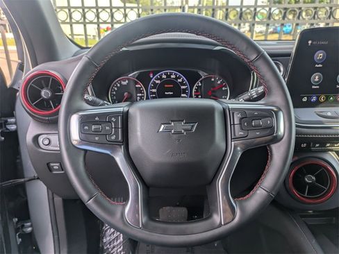 Used 2025 Chevrolet Blazer RS image 21