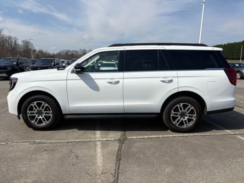 Used 2025 Ford Expedition Active image 11