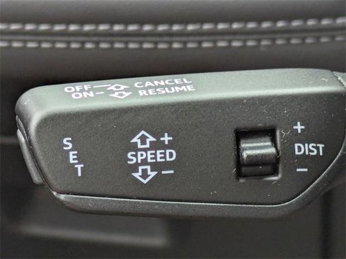 Used 2025 Audi Q6 e-tron Premium Plus w/ Premium Plus image 23