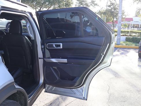 Used 2023 Ford Explorer XLT w/ Equipment Group 202A image 24