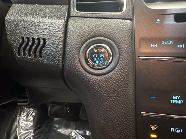 Used 2018 Ford Taurus SEL w/ Equipment Group 201A AWD/4WD image 15