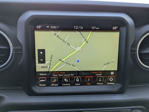 Used 2022 Jeep Wrangler Unlimited Sahara w/ LED Lighting Group AWD/4WD image 24