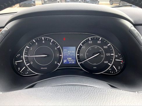 Used 2019 Nissan Armada Platinum w/ Captain's Chairs Package image 18