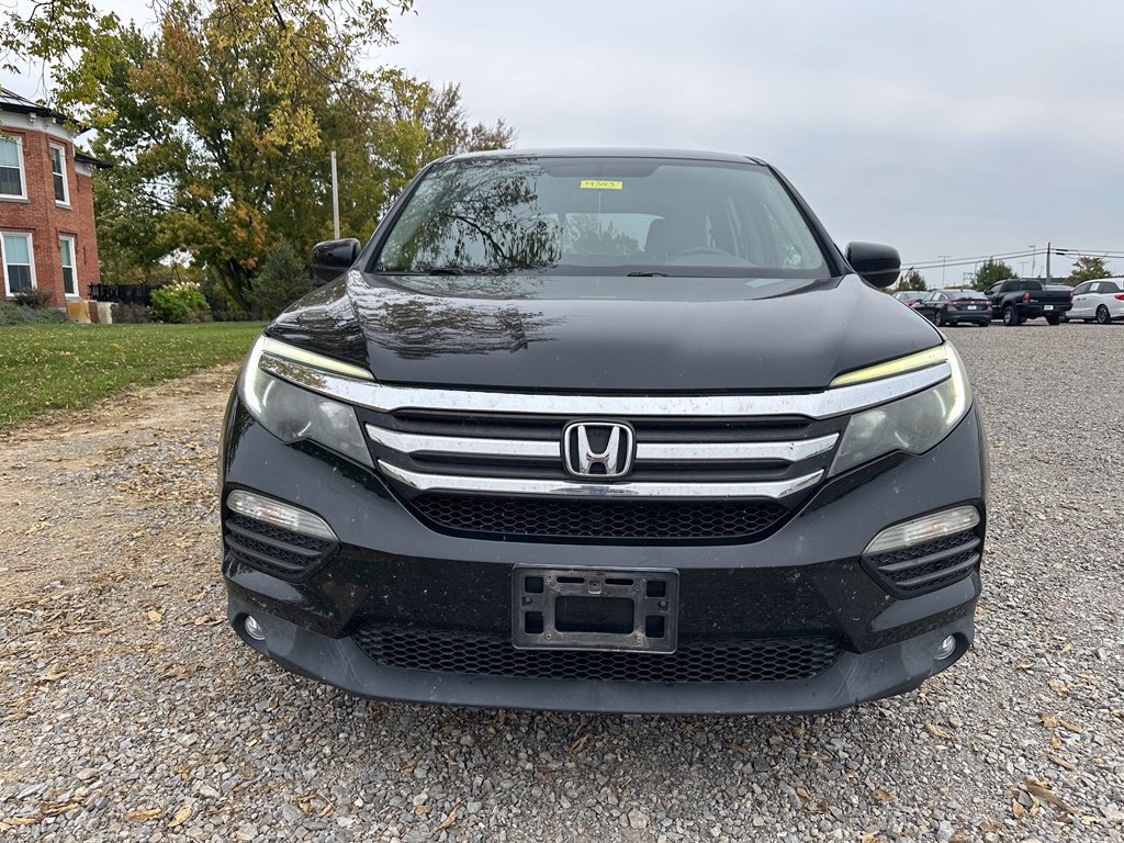 Used 2017 Honda Pilot EX image 2