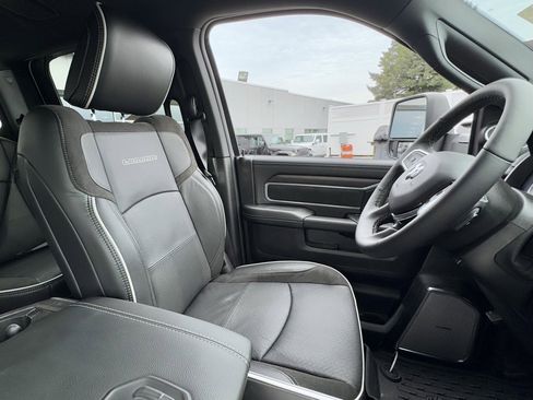 Used 2025 RAM 2500 Laramie image 20