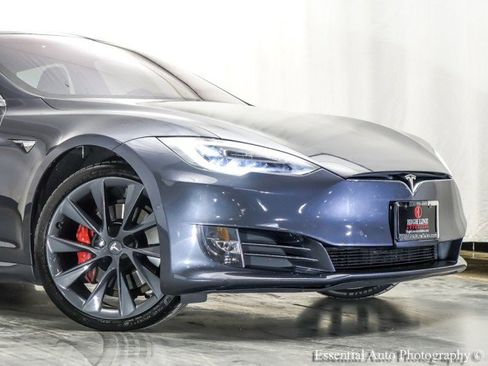 Used 2018 Tesla Model S P100D image 2