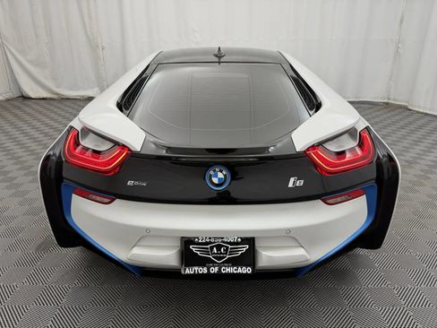 Used 2019 BMW i8 Coupe AWD/4WD image 9