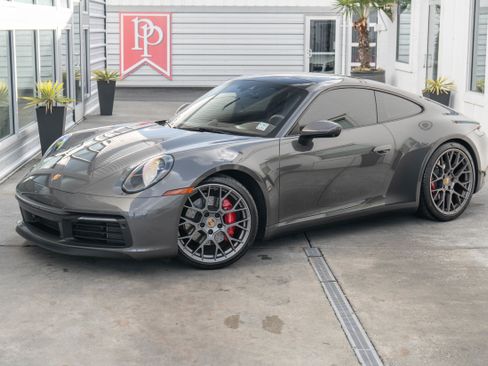 Used 2021 Porsche 911 Carrera 4S image 2