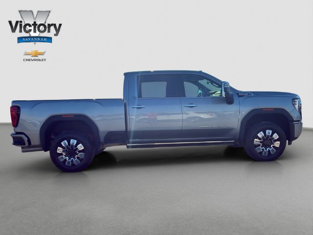 Used 2025 GMC Sierra 3500 Denali w/ Denali Reserve Package AWD/4WD image 8