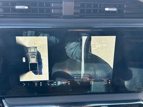 Used 2024 GMC Sierra 1500 AT4 w/ Technology Package AWD/4WD image 26