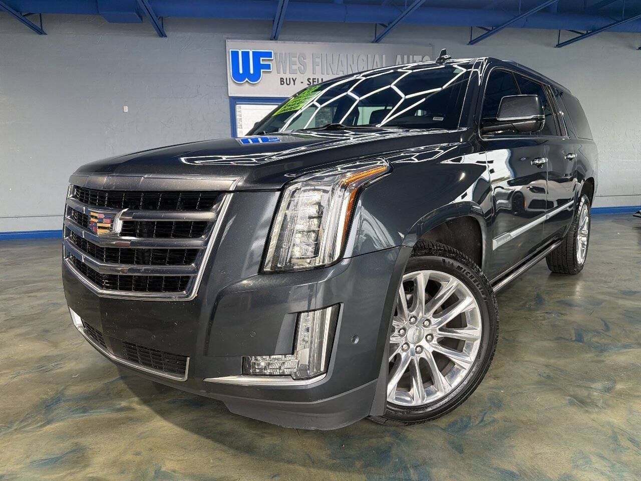 Used 2020 Cadillac Escalade ESV Premium Luxury AWD/4WD image 39
