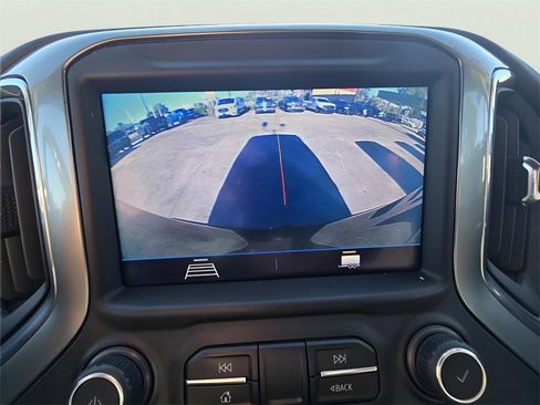 Used 2021 Chevrolet Silverado 1500 LT Trail Boss image 6