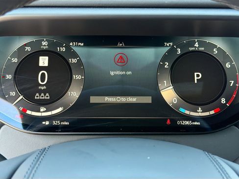 Certified 2025 Land Rover Range Rover Sport Dynamic SE AWD/4WD image 39