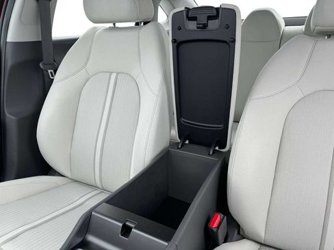 Used 2025 Hyundai Sonata SE image 18